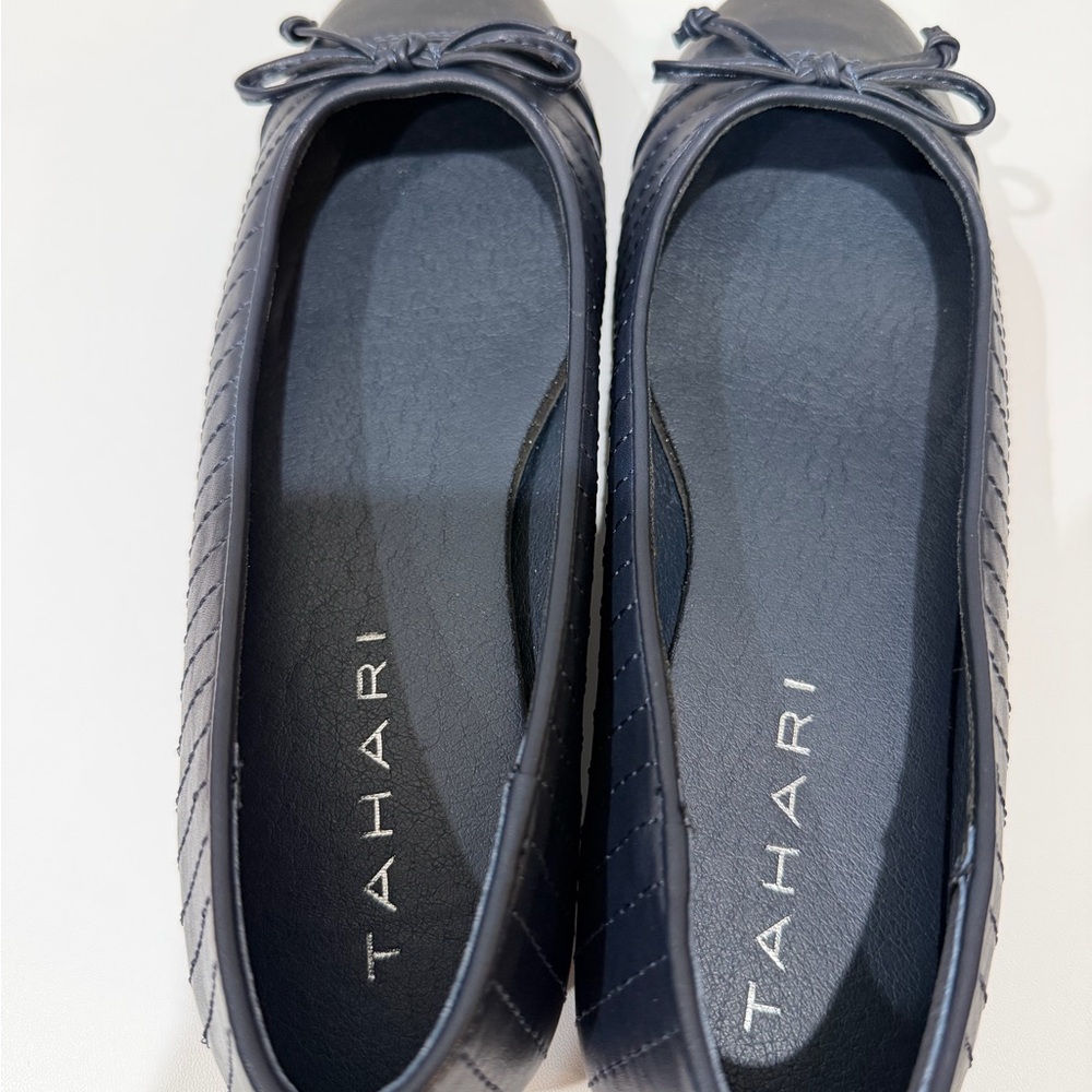 Tahari Women's Dark Blue Quilted Flats
